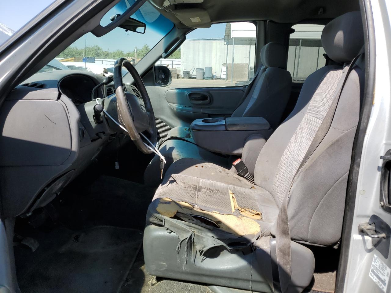 2002 Ford F150 VIN: 1FTRX17W32KE04811 Lot: 66243964