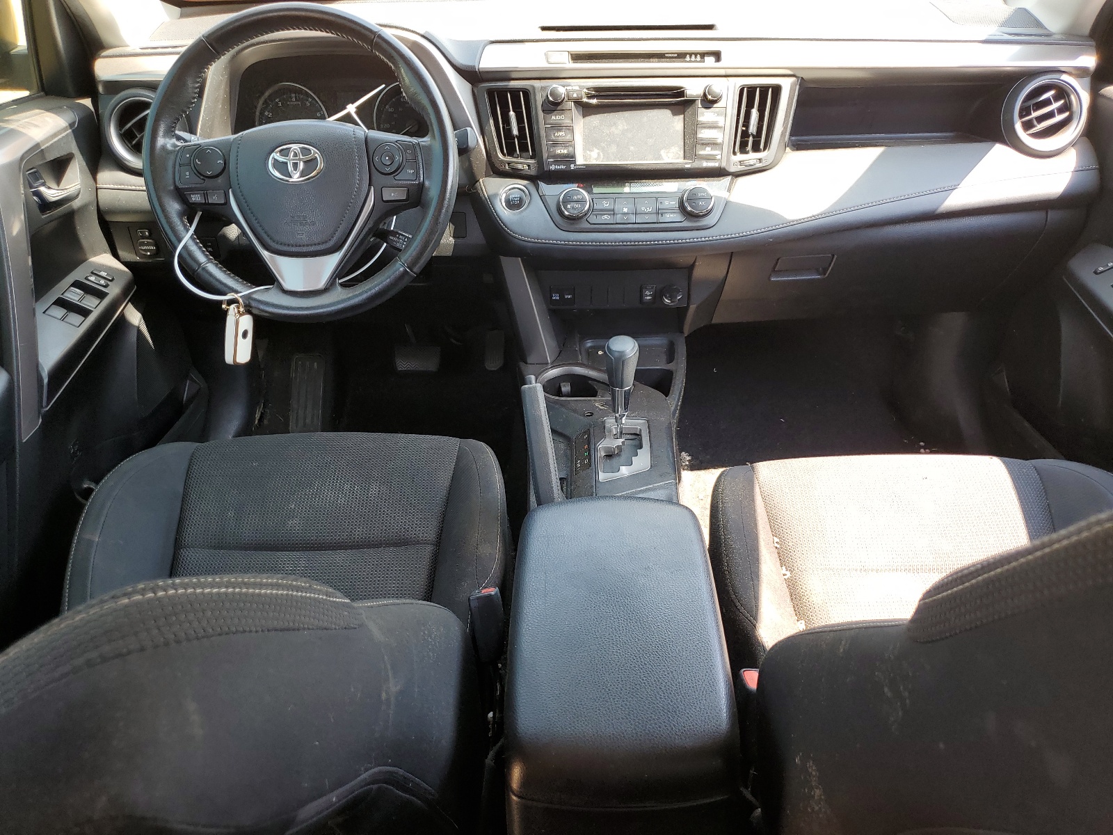 JTMWFREV8JJ745172 2018 Toyota Rav4 Adventure