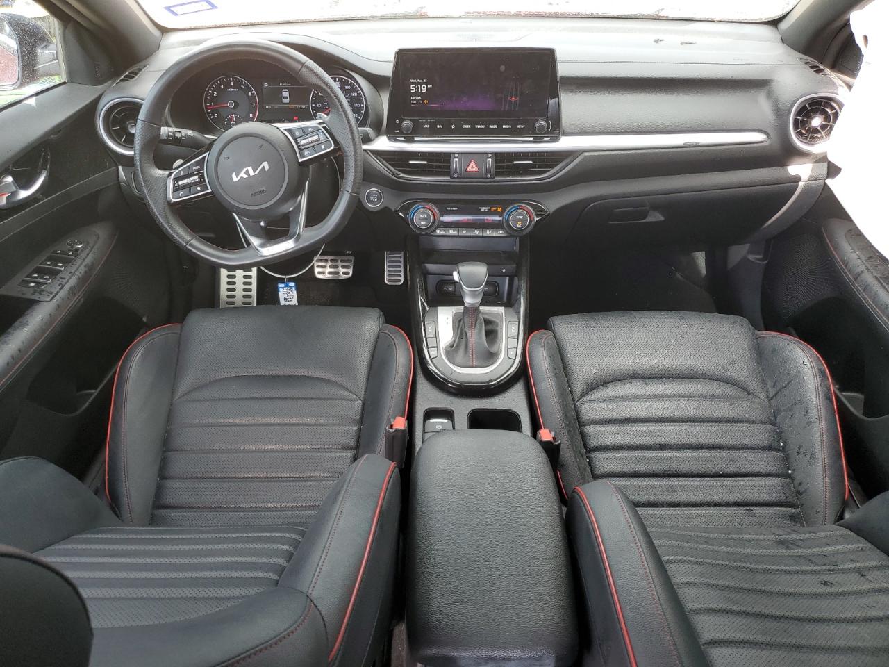 2023 Kia Forte - Image 8