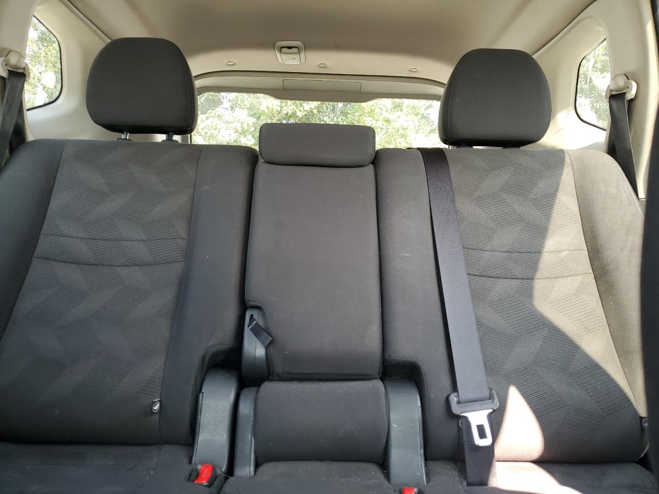 2016 Nissan Rogue S VIN: KNMAT2MV8GP663119 Lot: 69084784