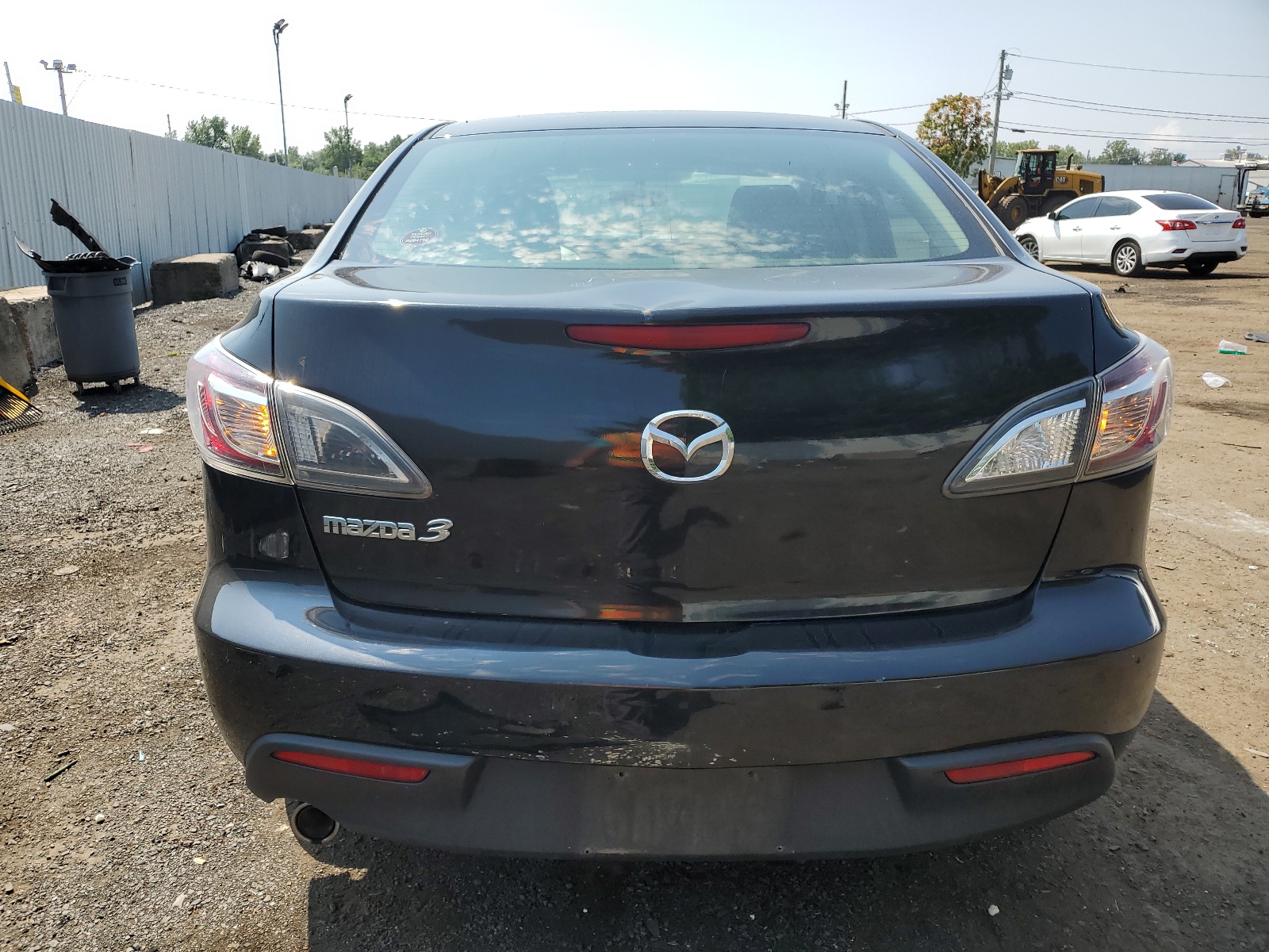 JM1BL1VG4B1408591 2011 Mazda 3 I