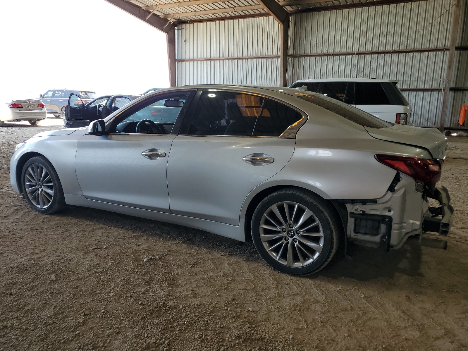 2018 Infiniti Q50 Luxe vin: JN1EV7AP2JM354661