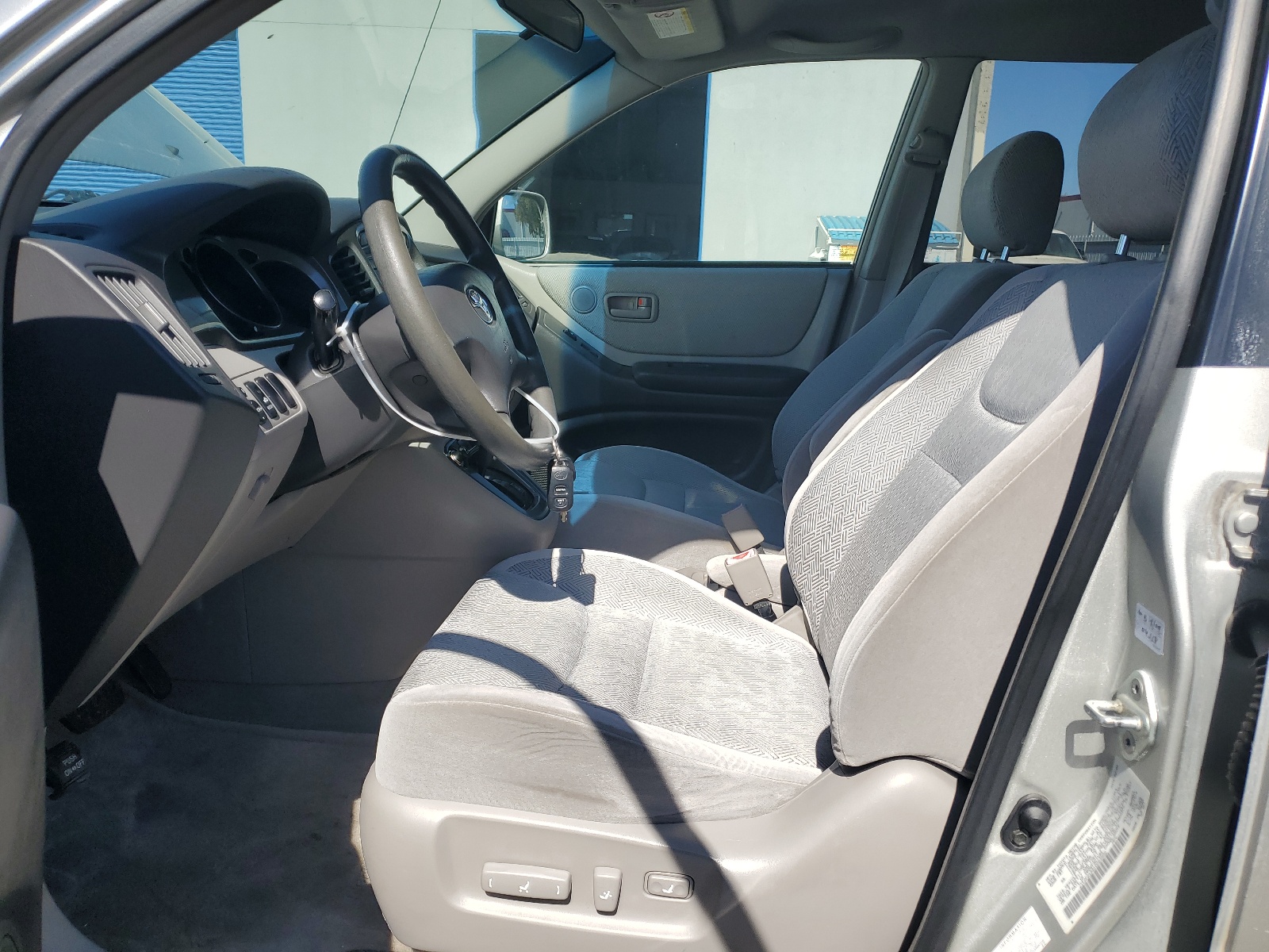 JTEGF21A910023502 2001 Toyota Highlander