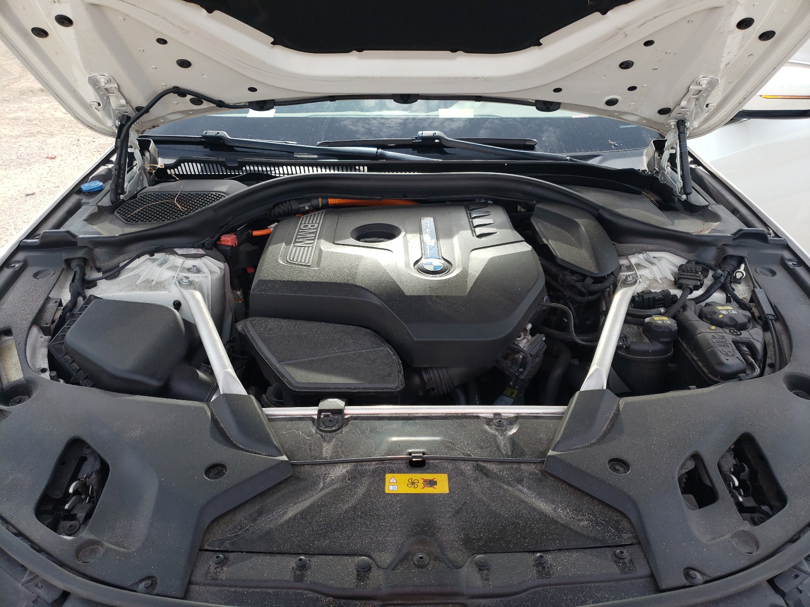 WBAJA9C54KB253744 2019 BMW 530E