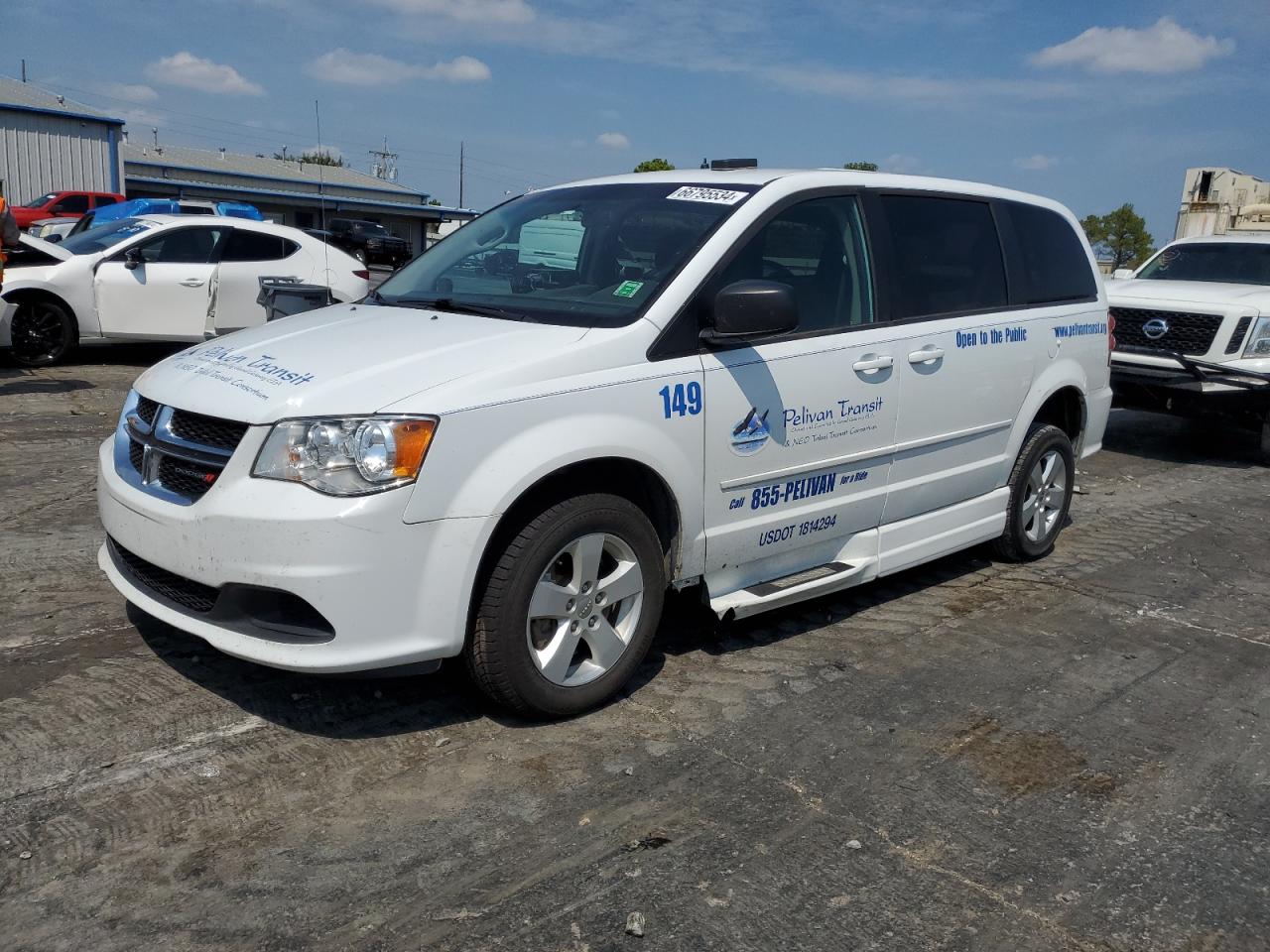 VIN 2C4RDGBG5HR838945 2017 DODGE CARAVAN no.1