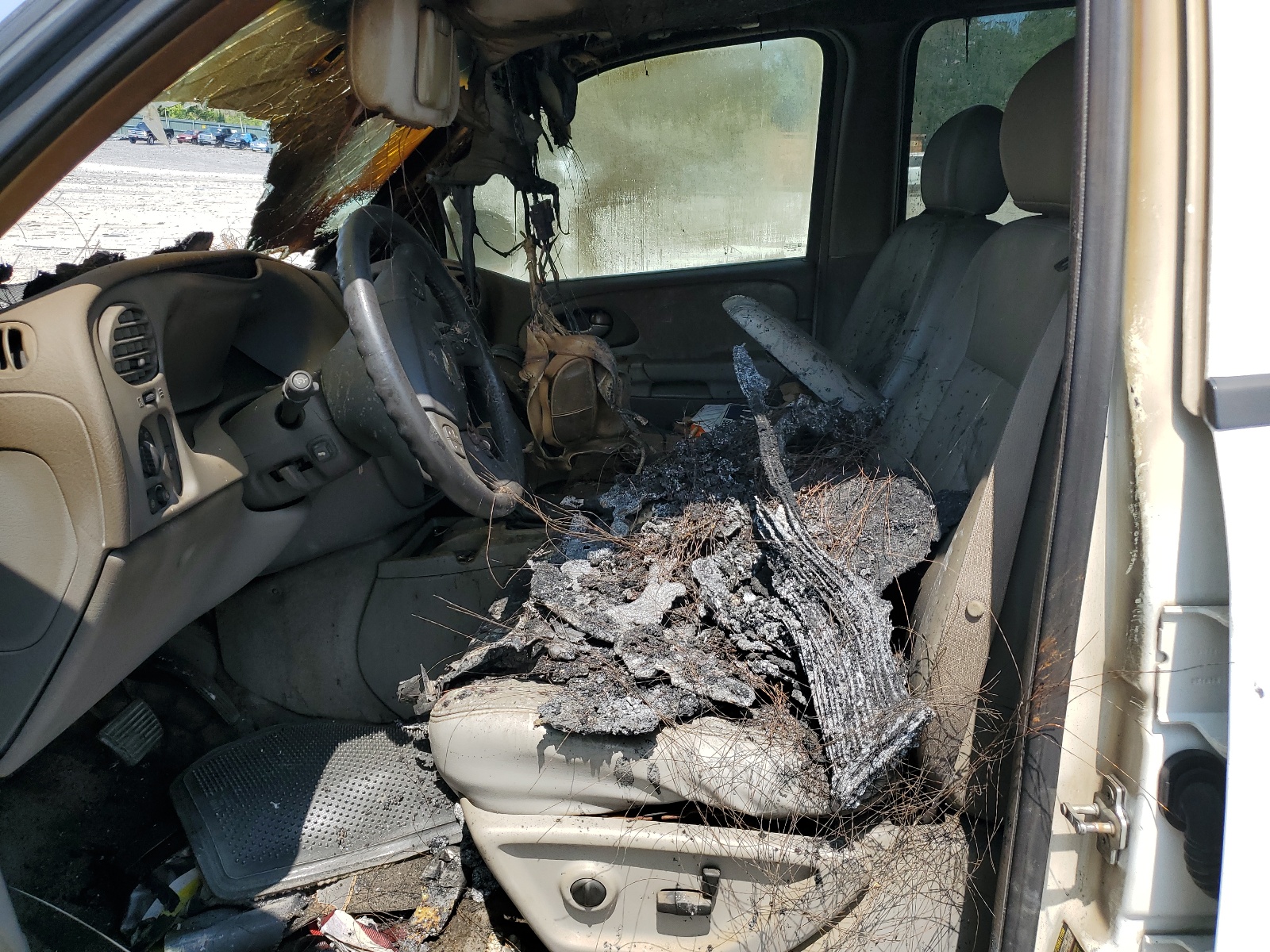 1GNDS13SX52330486 2005 Chevrolet Trailblazer Ls