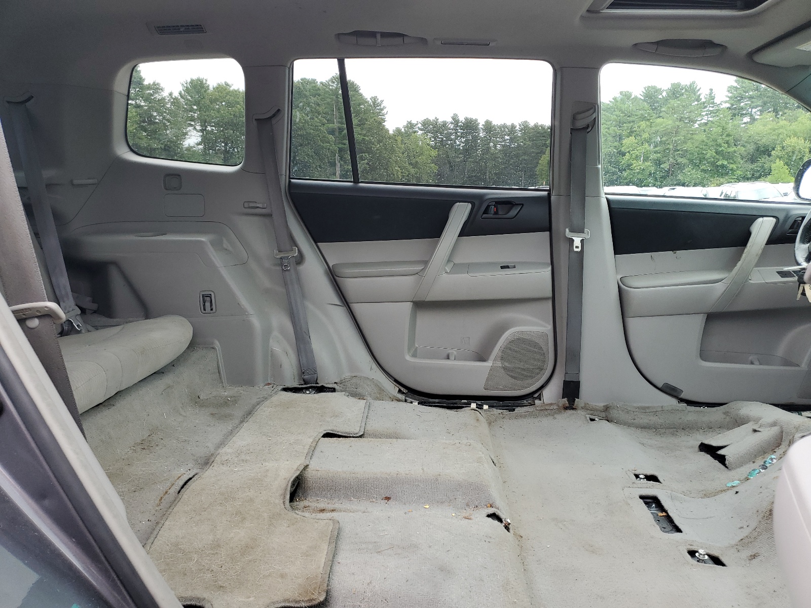 5TDBK3EHXAS020824 2010 Toyota Highlander