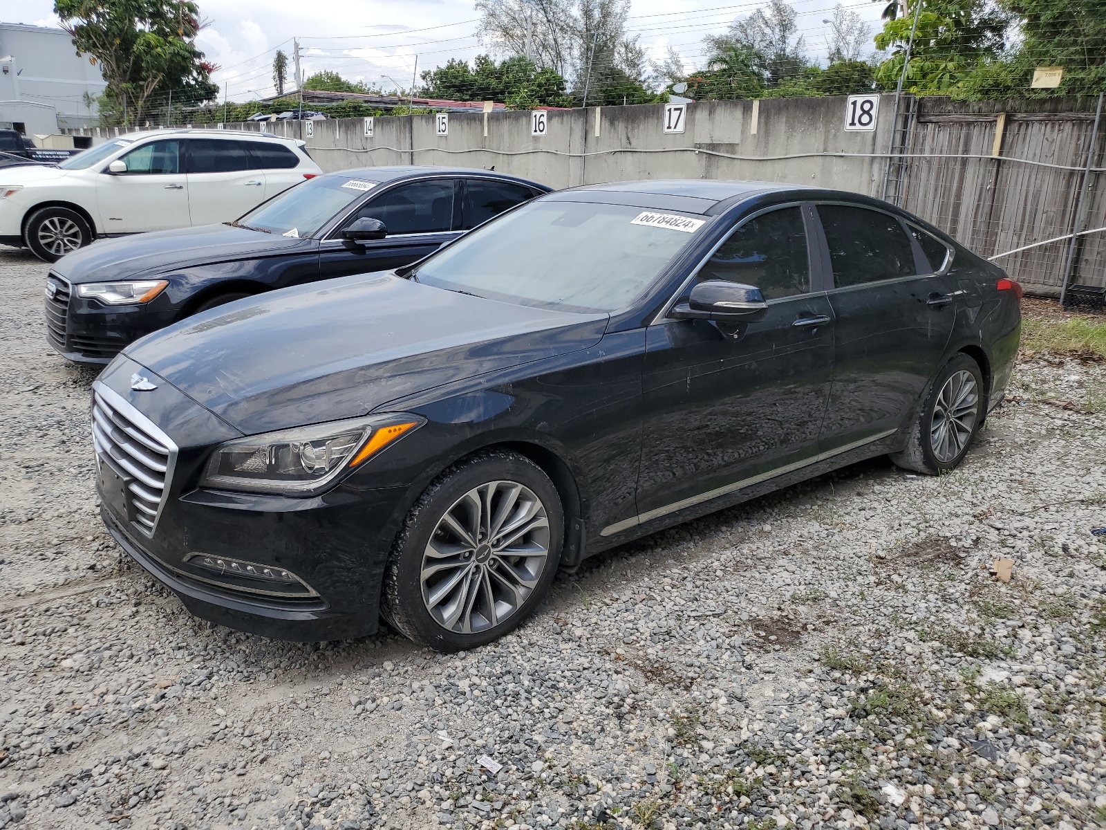 2016 Hyundai Genesis 3.8L vin: KMHGN4JE7GU129532