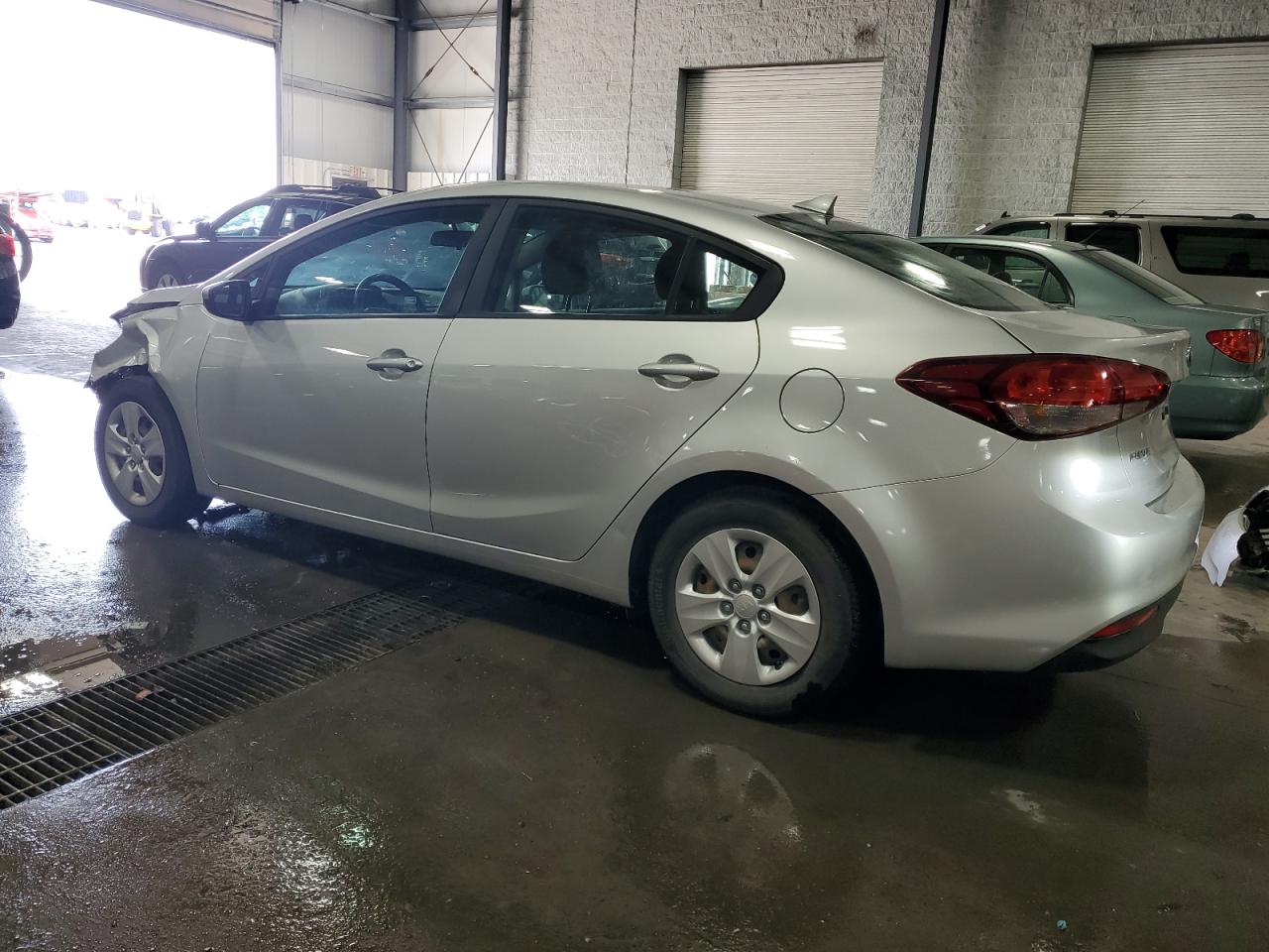 2017 Kia Forte - Image 2