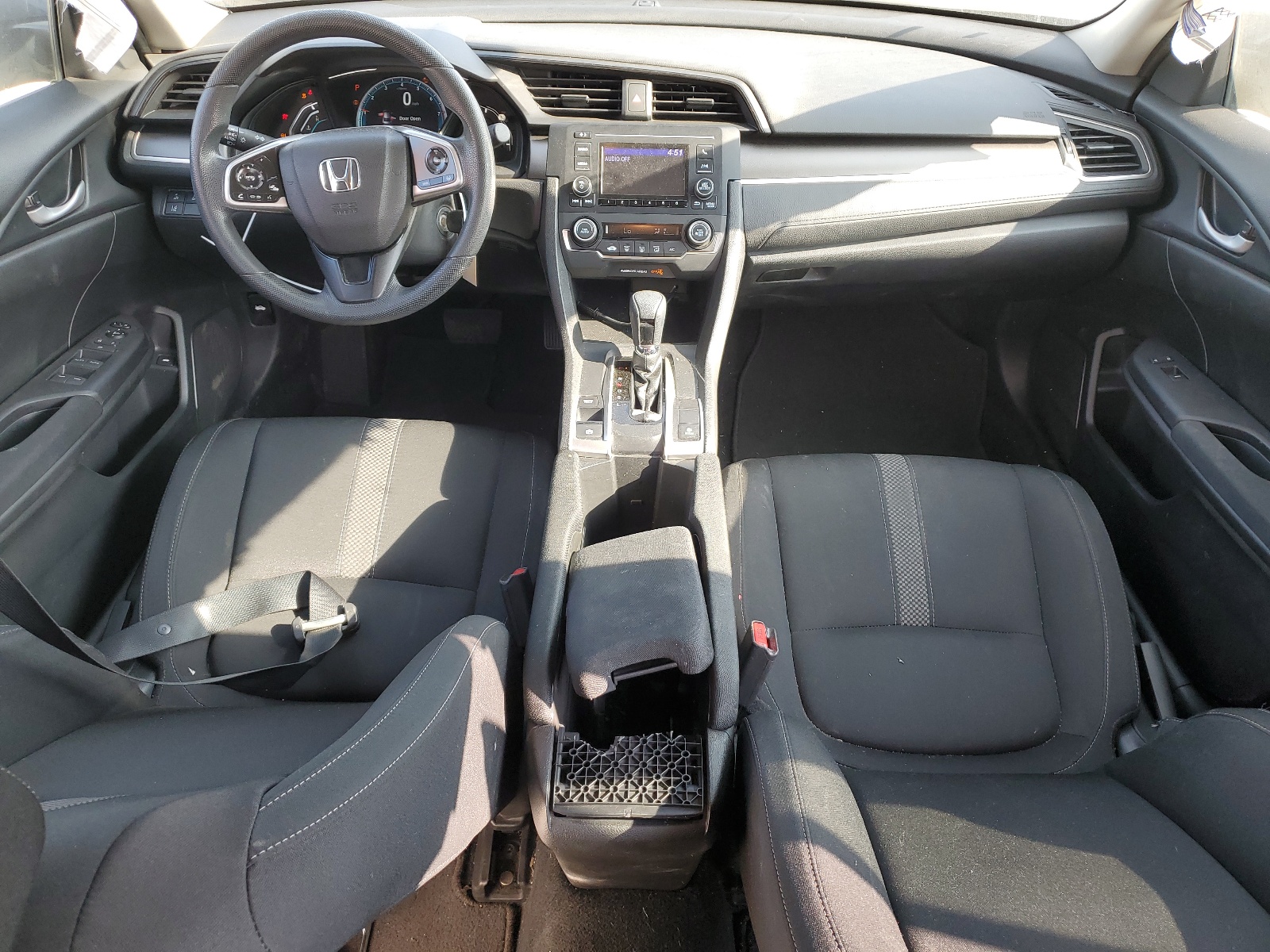 2HGFC2F6XKH583671 2019 Honda Civic Lx