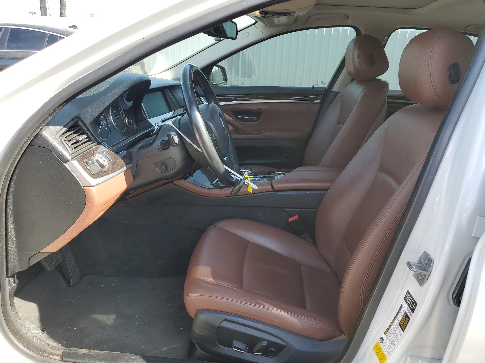 WBA5A5C57FD515521 2015 BMW 528 I