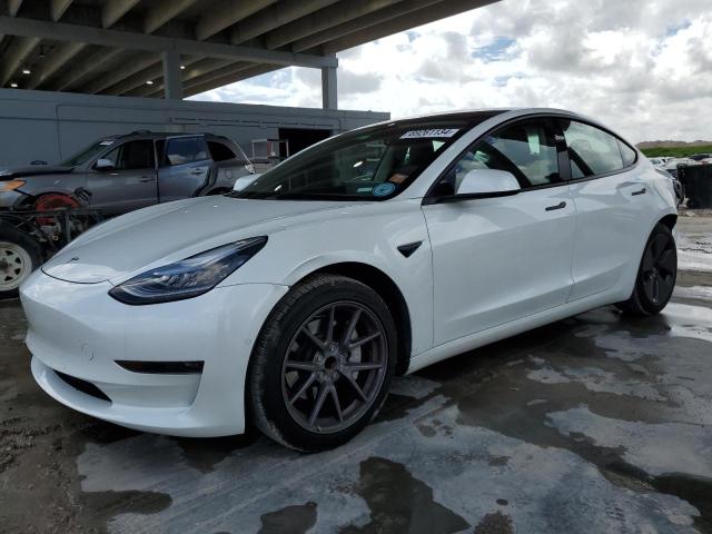  TESLA MODEL 3 2021 Білий