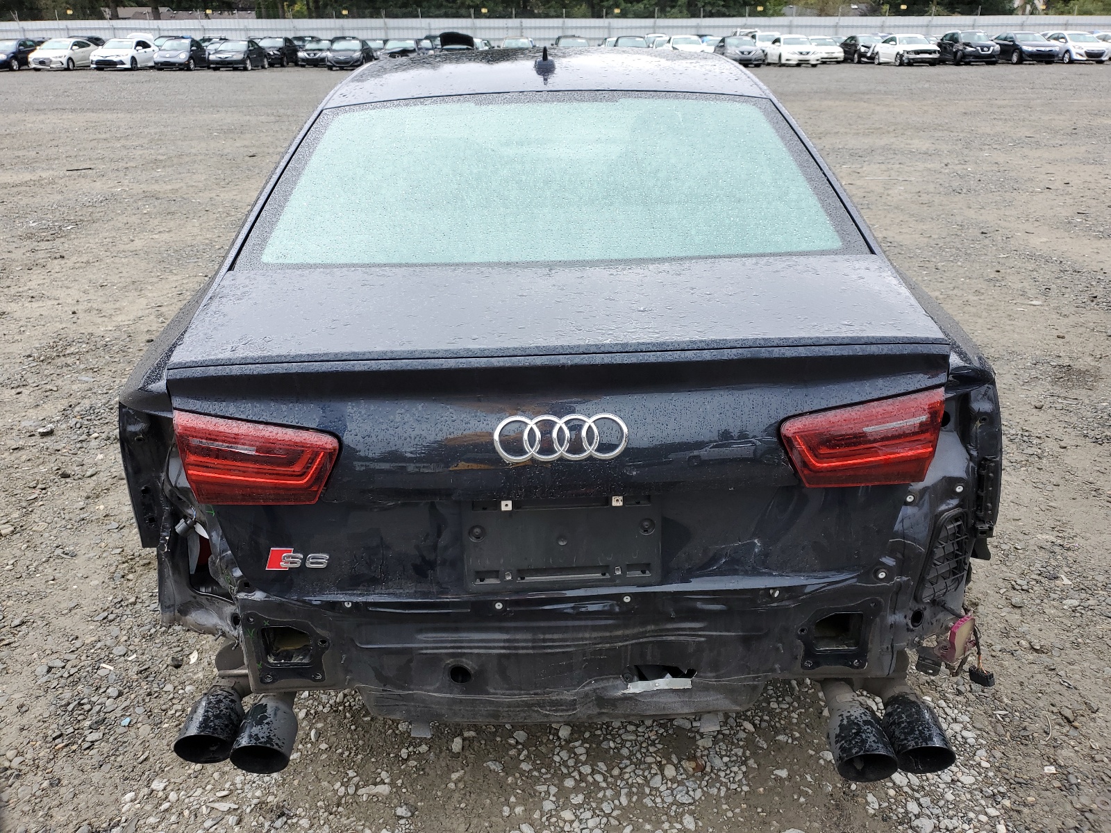 WAUHFAFC8JN042216 2018 Audi S6 Prestige