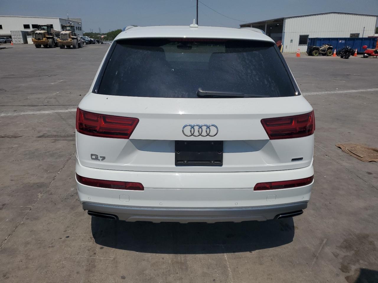 2017 Audi Q7 Premium Plus VIN: WA1LHAF76HD050707 Lot: 68513574