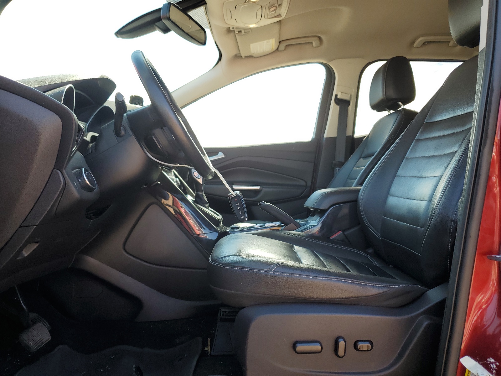 1FMCU9JX5FUB06216 2015 Ford Escape Titanium