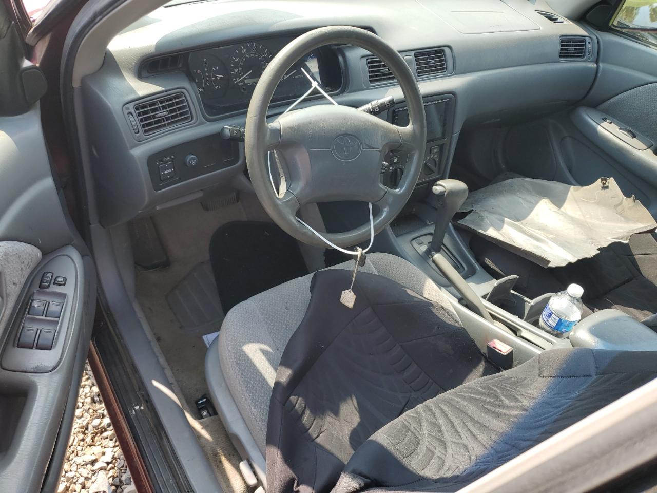 2000 Toyota Camry Ce VIN: JT2BG22K6Y0383624 Lot: 65834394