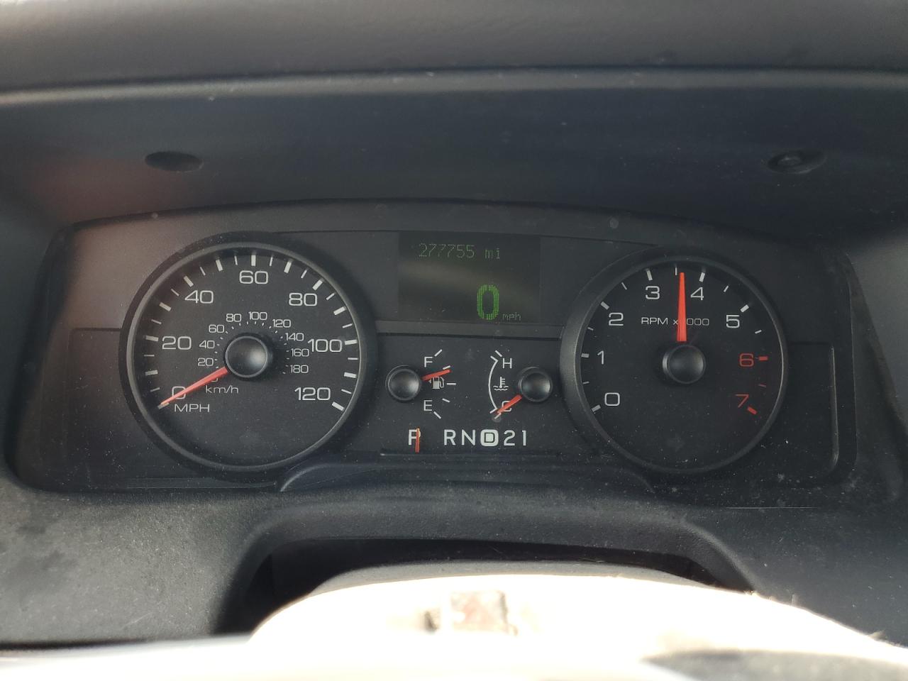 2008 Ford Crown Victoria Lx VIN: 2FAFP74V98X137395 Lot: 67208324