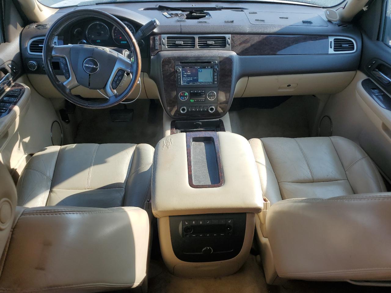 2007 GMC Yukon Denali VIN: 1GKFK638X7J297621 Lot: 67897874