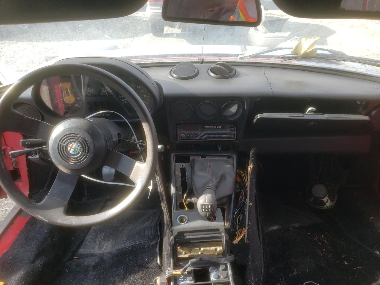 1986 Alfa Romeo Veloce 2000 Spider VIN: ZARBA5415G1036296 Lot: 68152214