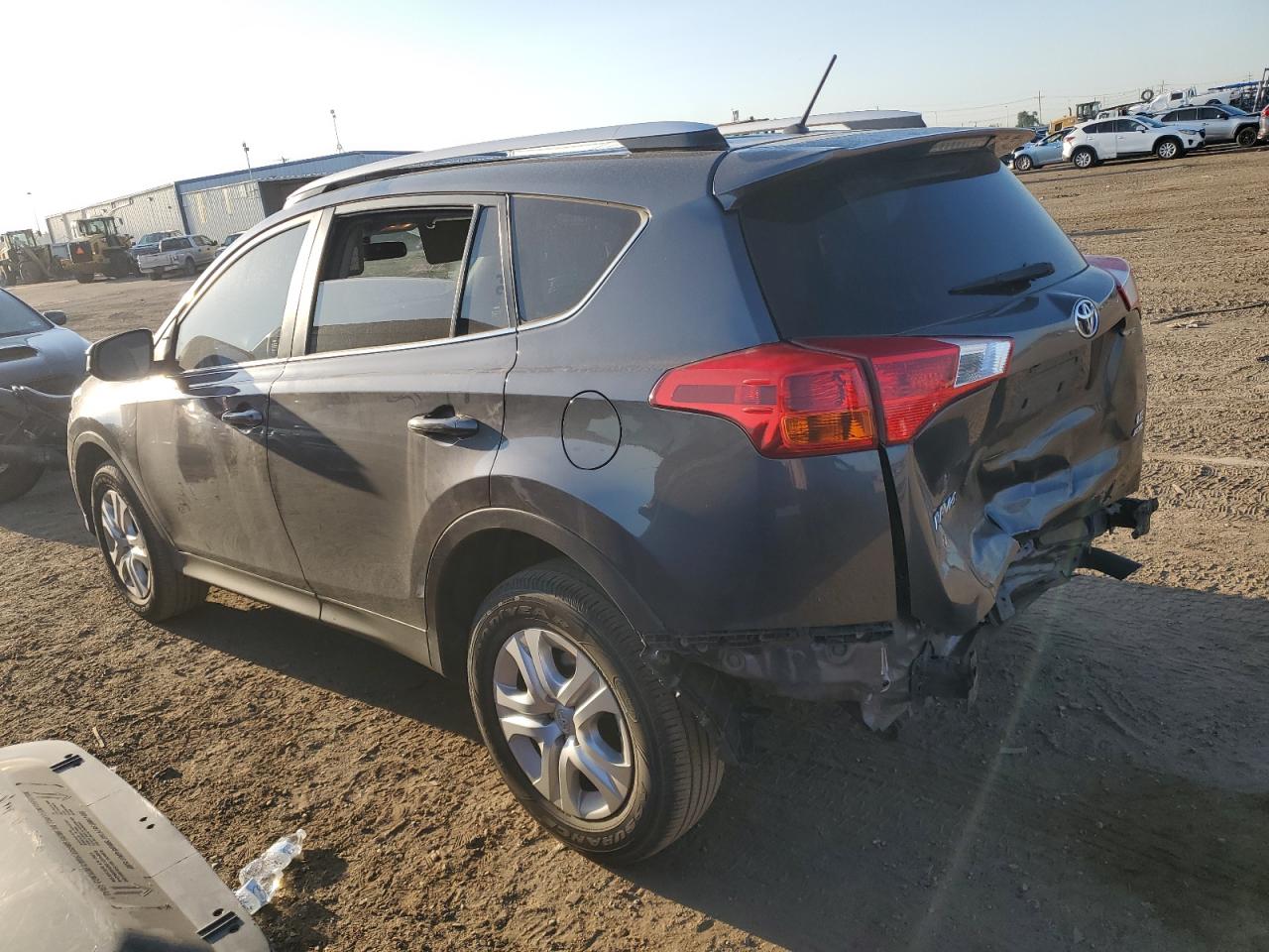 JTMBFREV6FD148221 2015 TOYOTA RAV 4 - Image 2