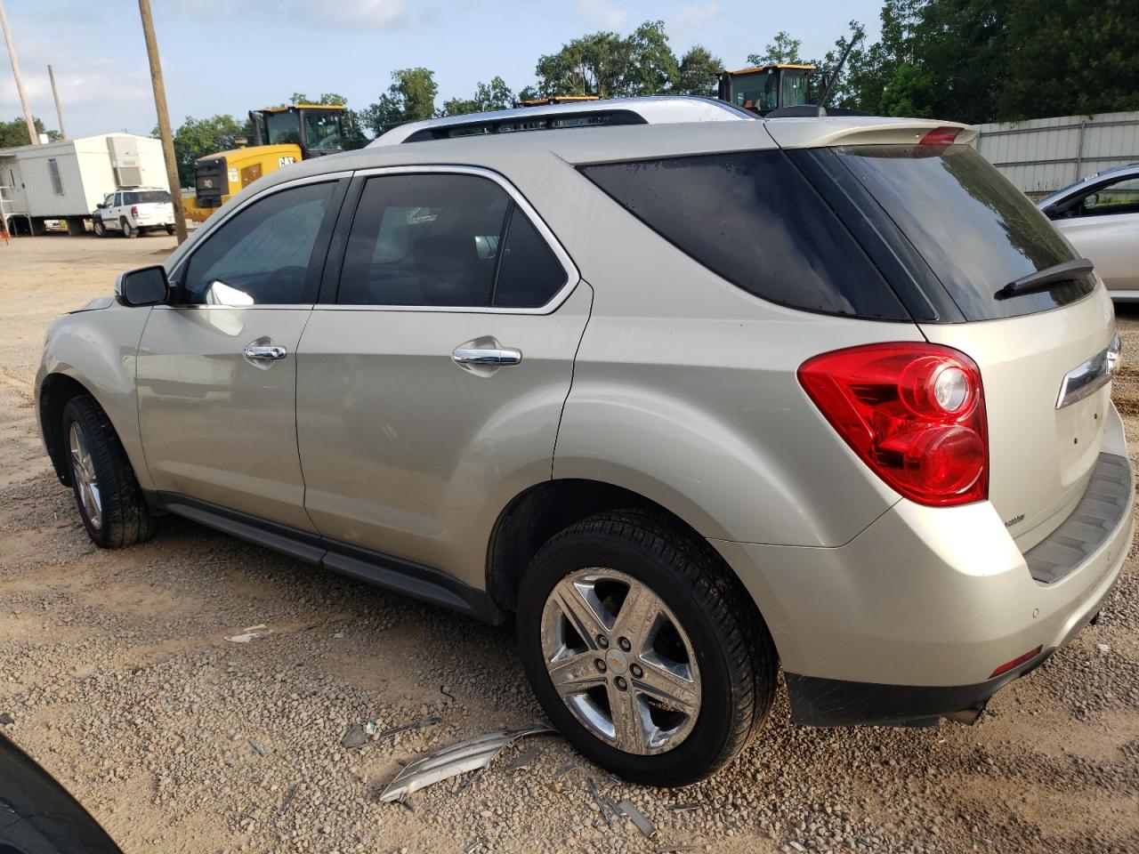 2GNFLHE37F6147278 2015 CHEVROLET EQUINOX - Image 2