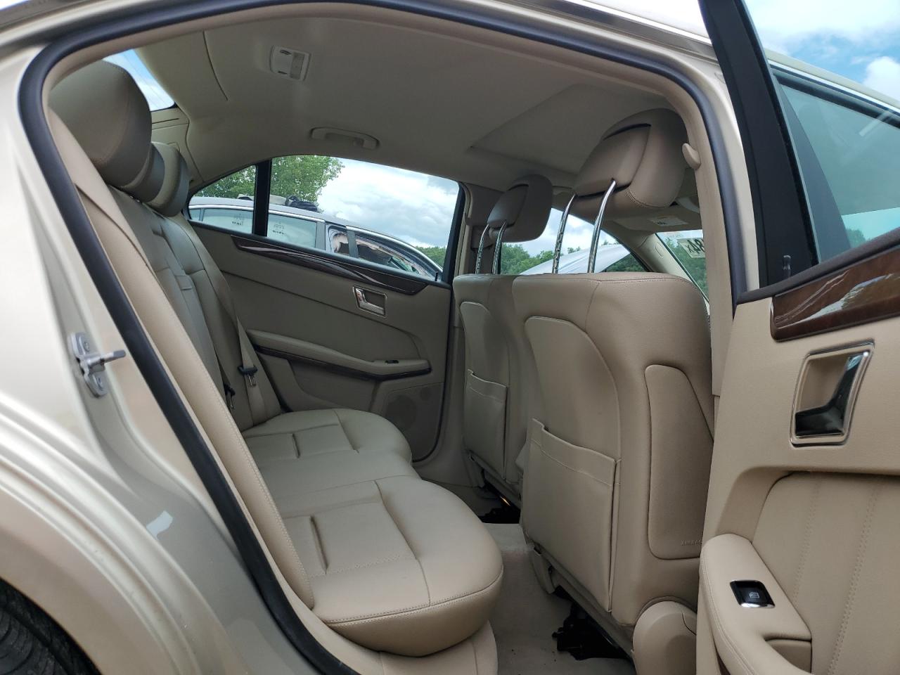 2010 Mercedes-Benz E 350 4Matic VIN: WDDHF8HBXAA073917 Lot: 65155184