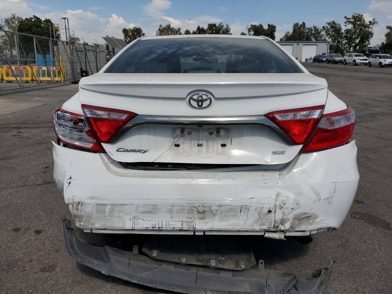 4T1BF1FK2GU578783 2016 Toyota Camry Le