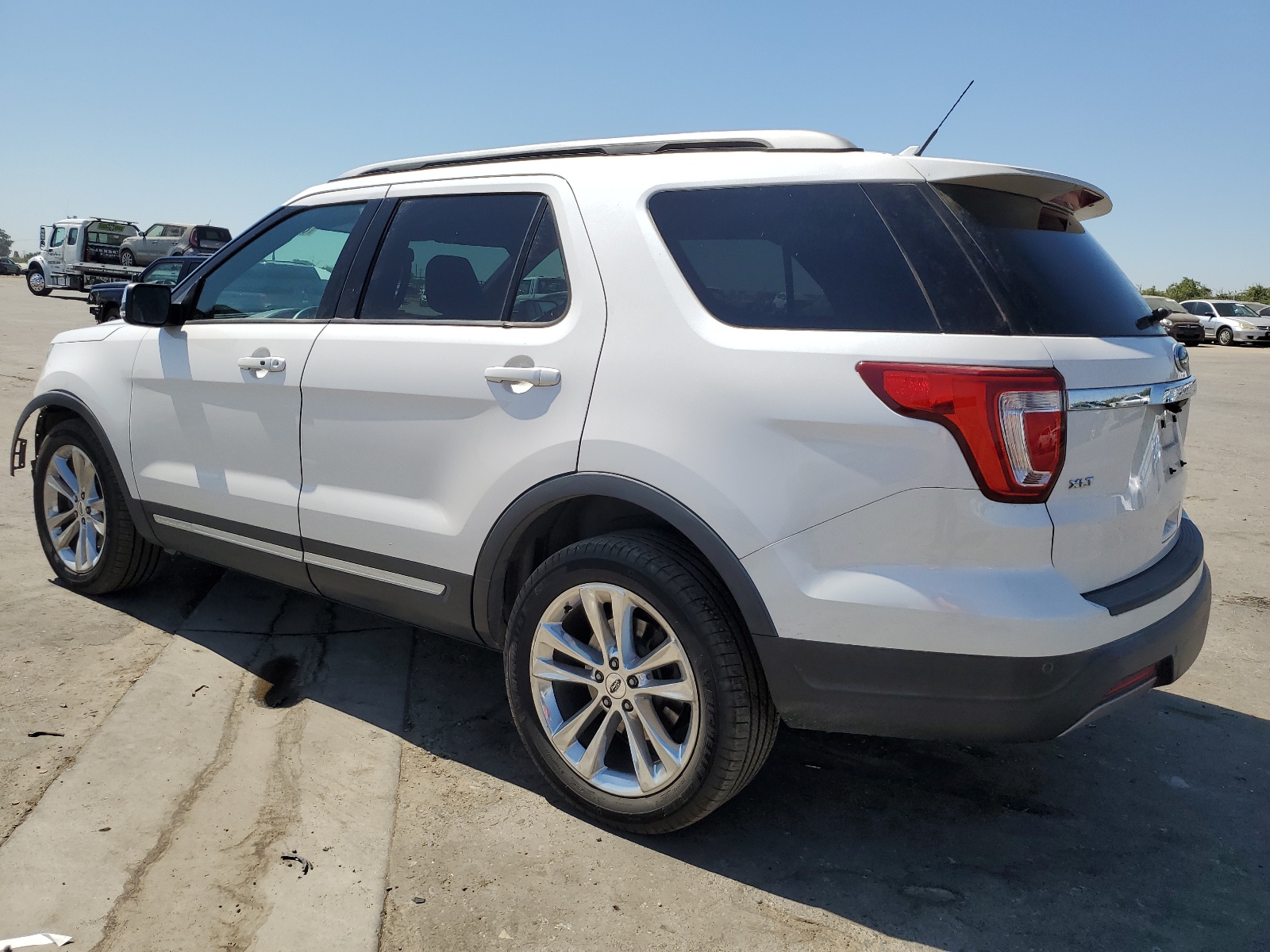 1FM5K8D88KGA52531 2019 Ford Explorer Xlt