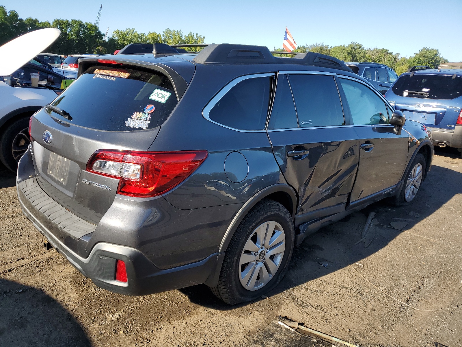 4S4BSAFC5J3249321 2018 Subaru Outback 2.5I Premium