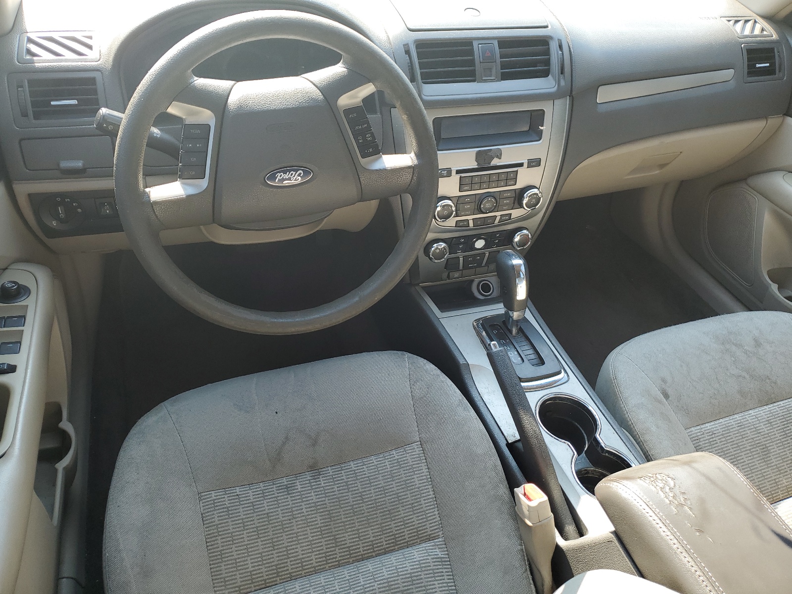 3FAHP0HAXBR222937 2011 Ford Fusion Se