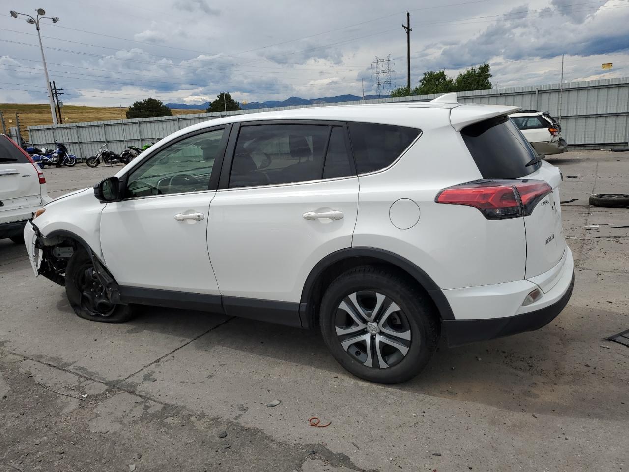 2018 Toyota Rav4 Le VIN: JTMBFREVXJJ200184 Lot: 68904204