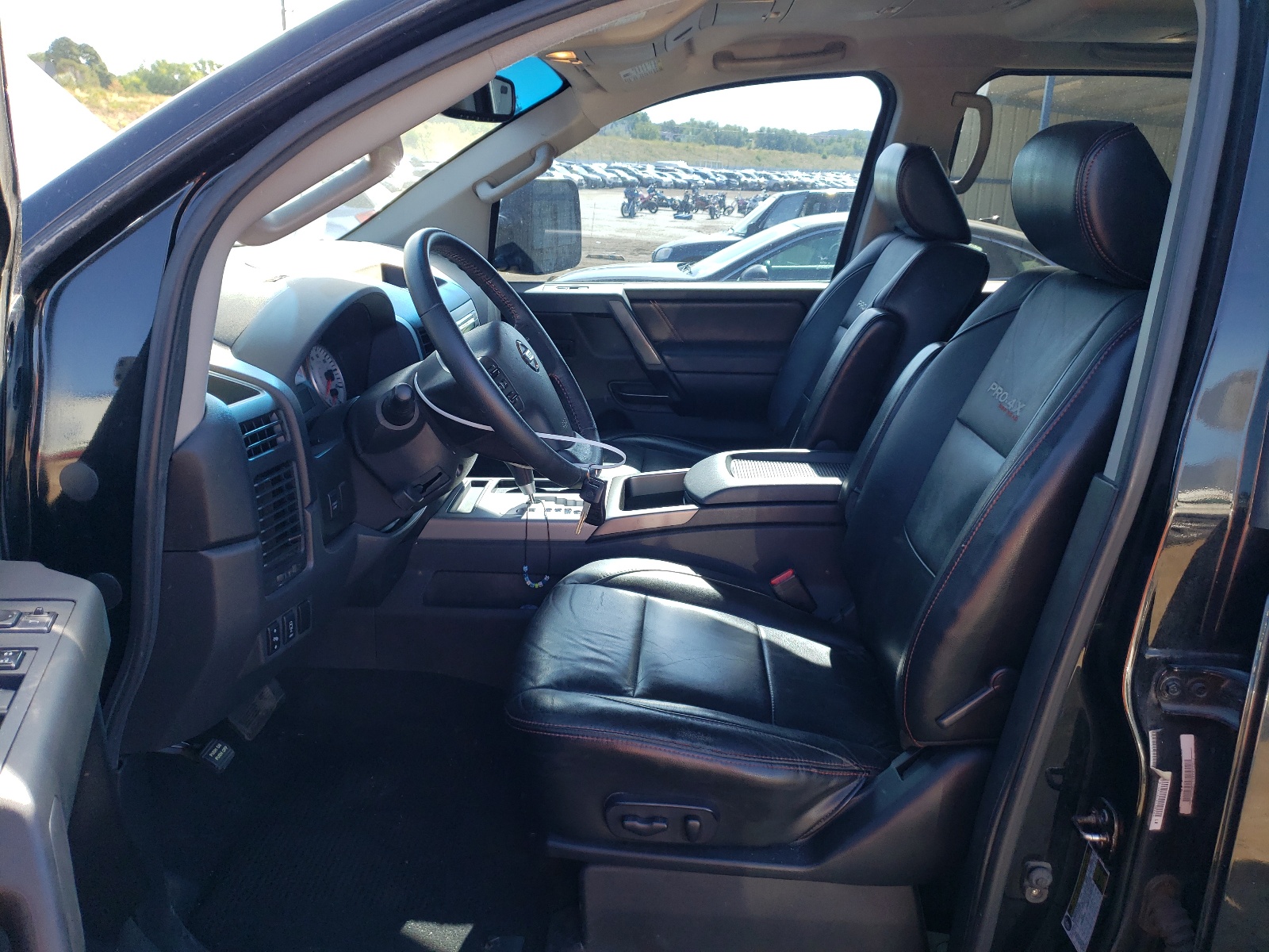 1N6BA0EC7CN316668 2012 Nissan Titan S