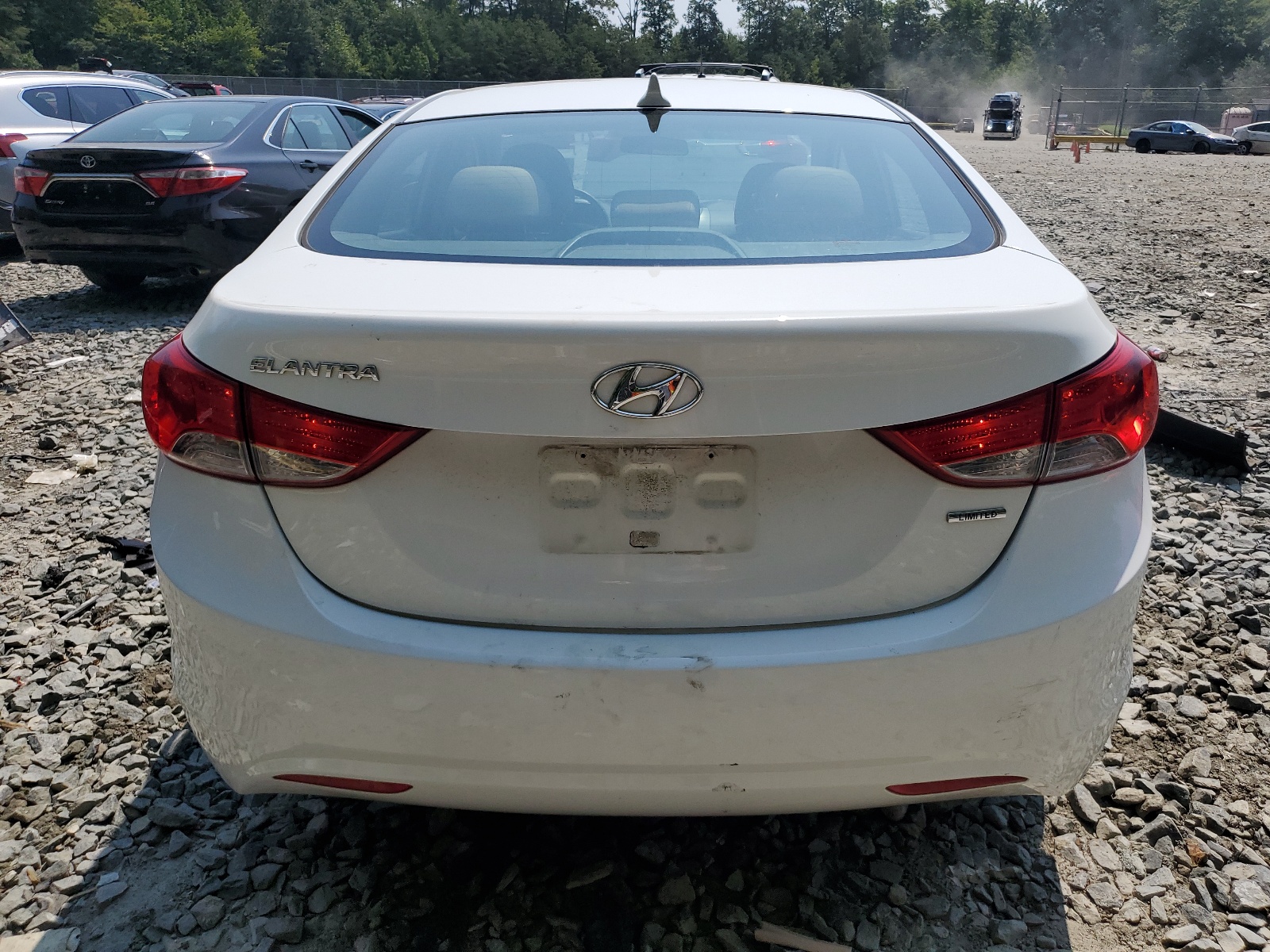 5NPDH4AE3BH040753 2011 Hyundai Elantra Gls