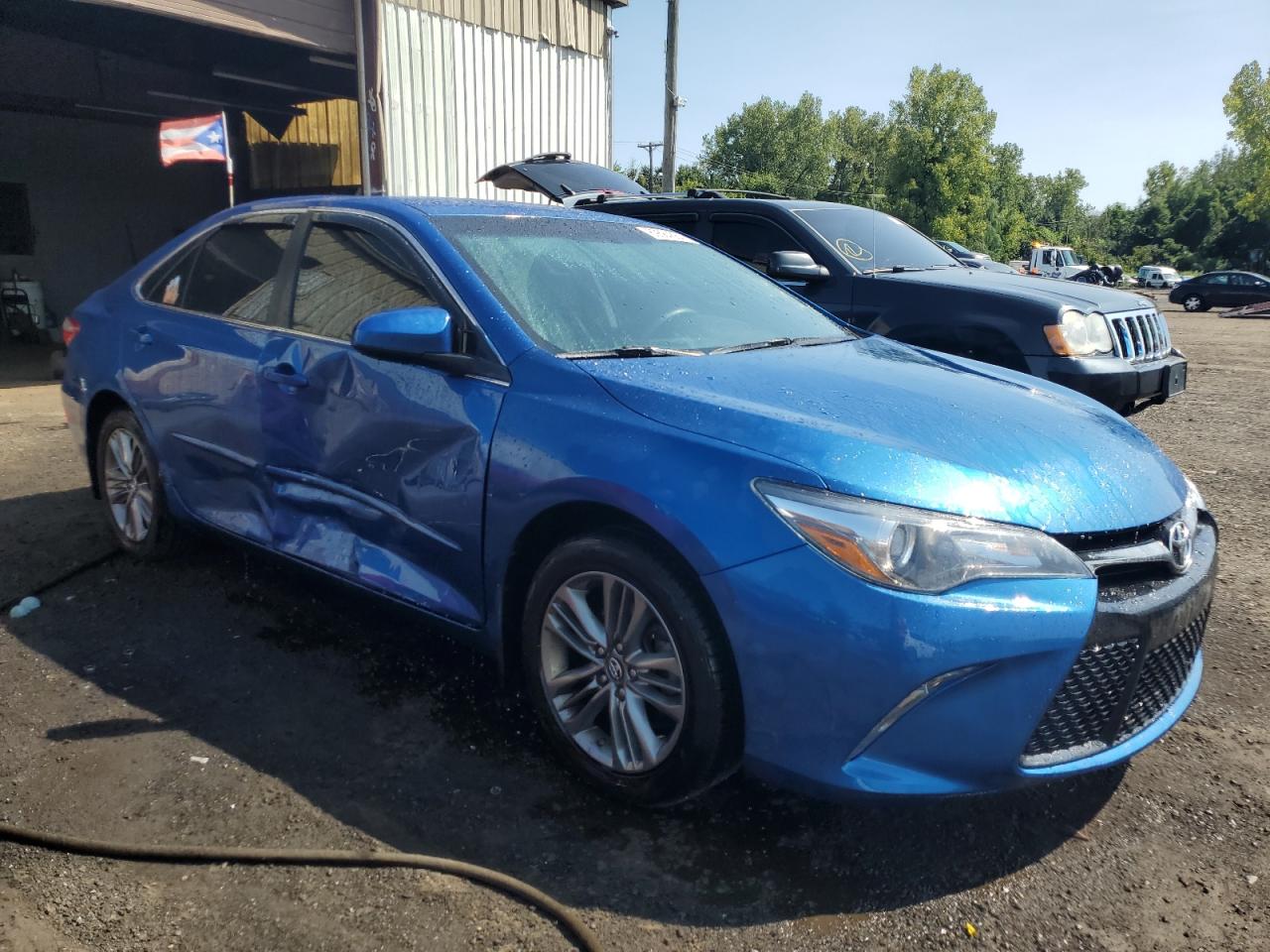 VIN 4T1BF1FK0HU671495 2017 TOYOTA CAMRY no.4