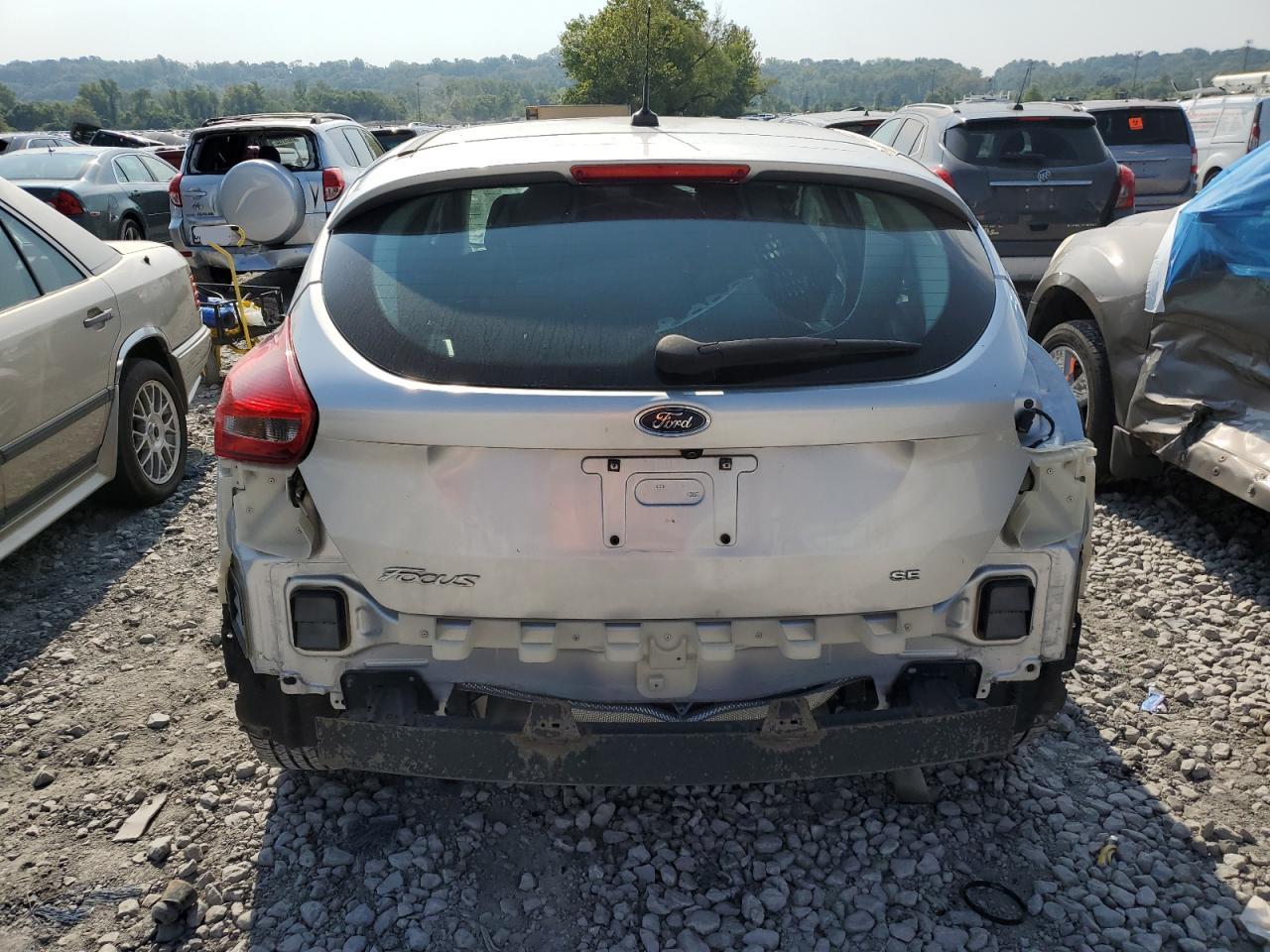 1FADP3K23JL216928 2018 Ford Focus Se