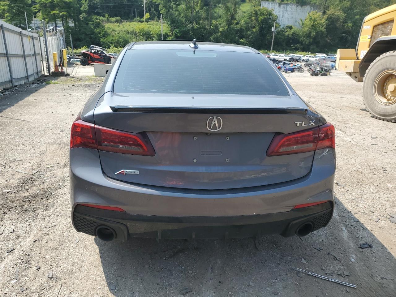 19UUB2F62JA013025 2018 Acura Tlx Tech+A