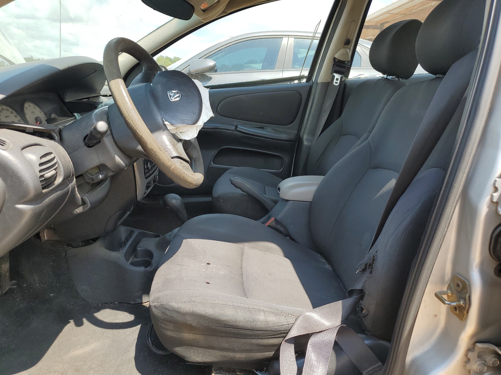 1B3ES56C34D516626 2004 Dodge Neon Sxt