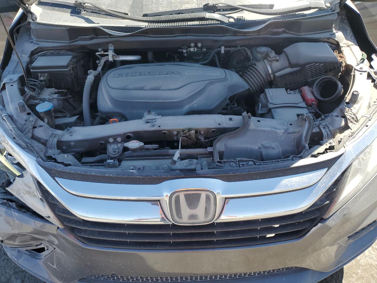 2018 Honda Odyssey - Image 12