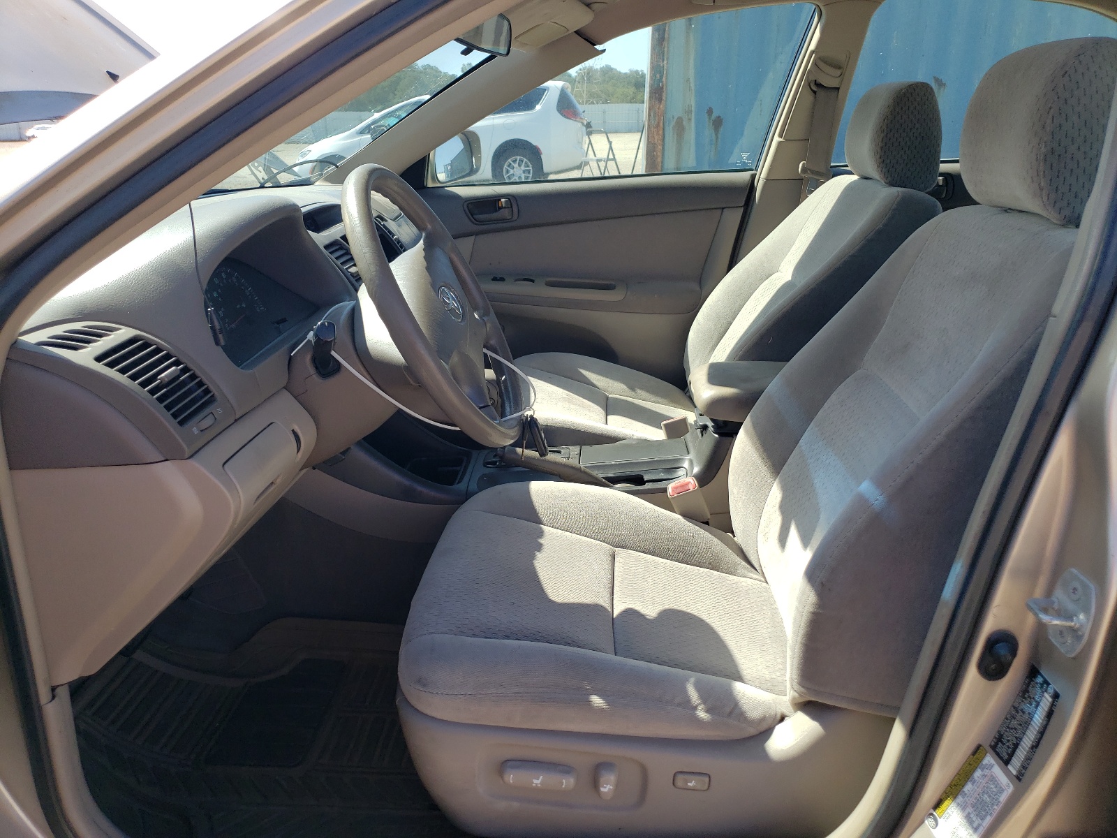 4T1BE32KX4U815536 2004 Toyota Camry Le