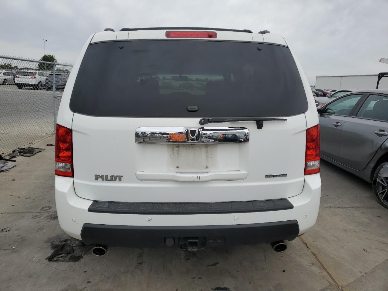 2009 Honda Pilot Touring VIN: 5FNYF38989B021232 Lot: 69077564