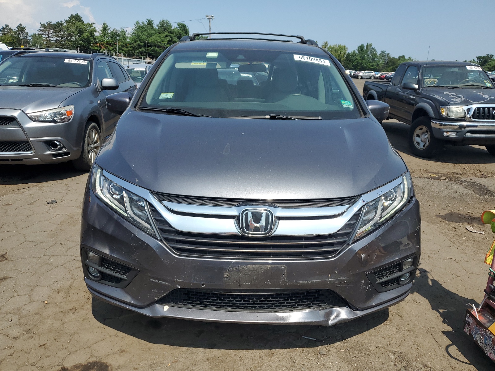 5FNRL6H56JB037719 2018 Honda Odyssey Ex