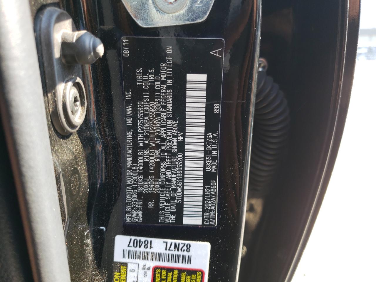 5TDDW5G11BS055200 2011 Toyota Sequoia Platinum