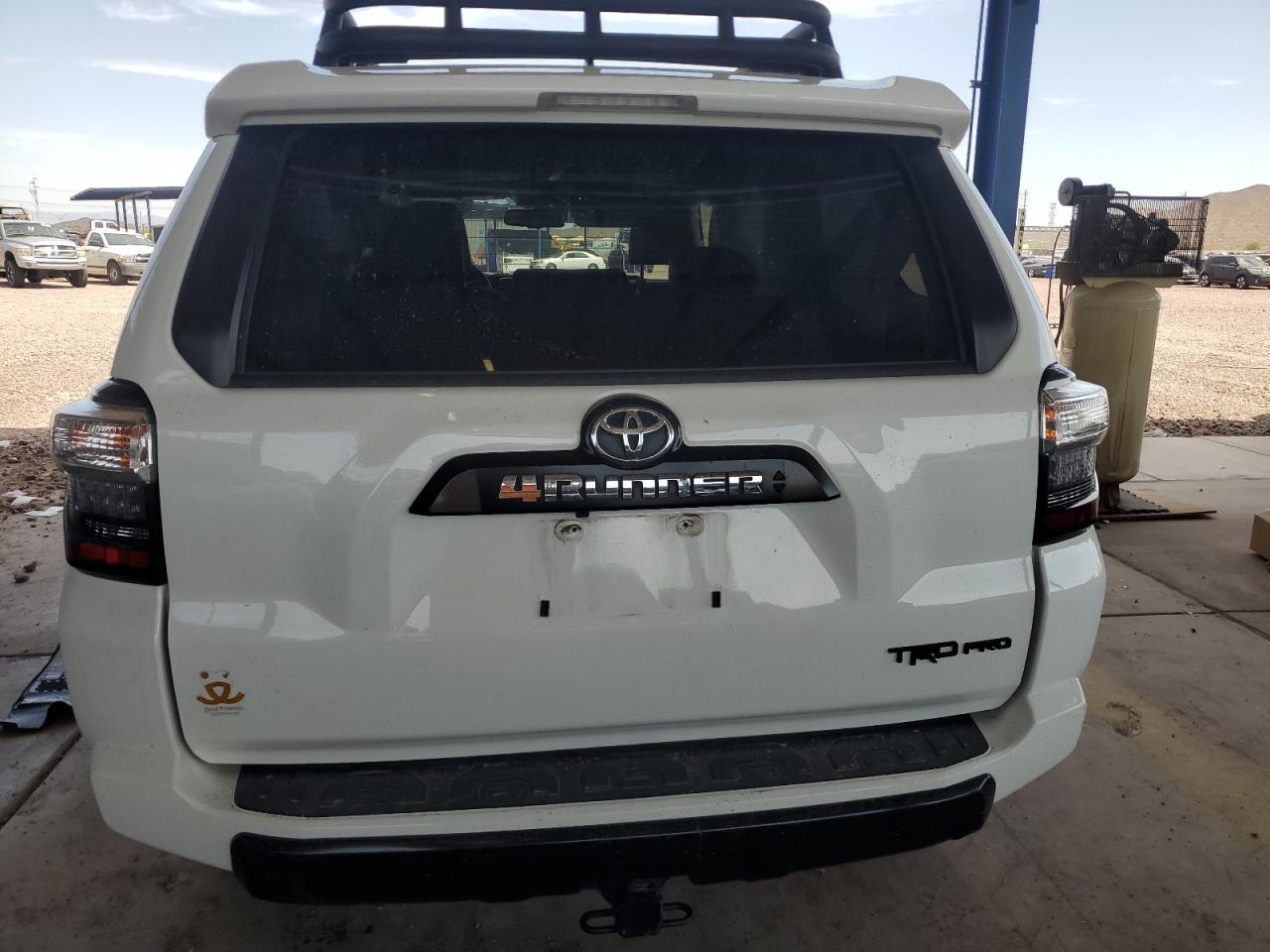 2020 Toyota 4Runner Sr5/Sr5 Premium VIN: JTEBU5JR3L5773748 Lot: 66696584