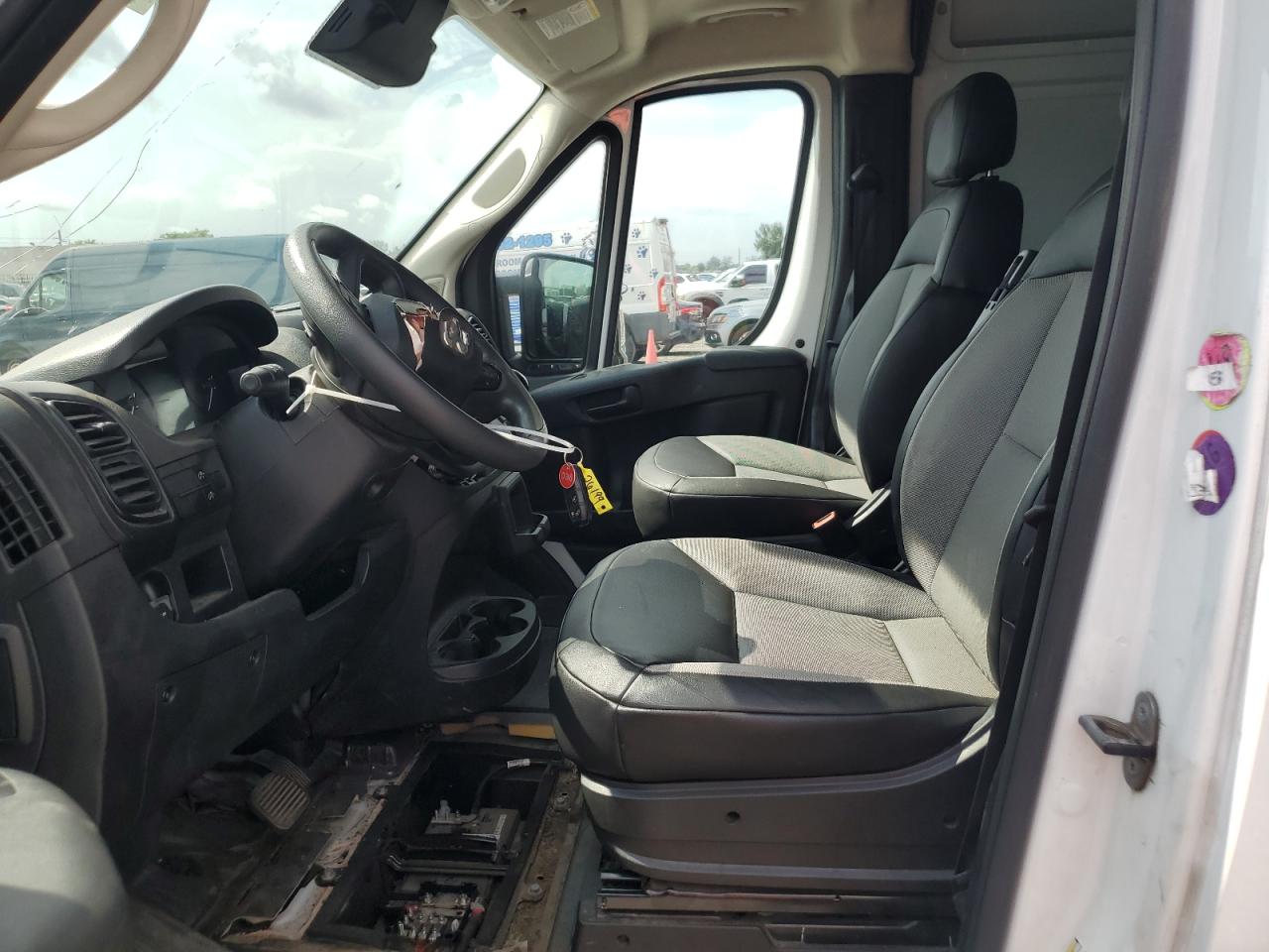 2023 Ram Promaster 2500 2500 High VIN: 3C6LRVDG2PE588015 Lot: 66869234