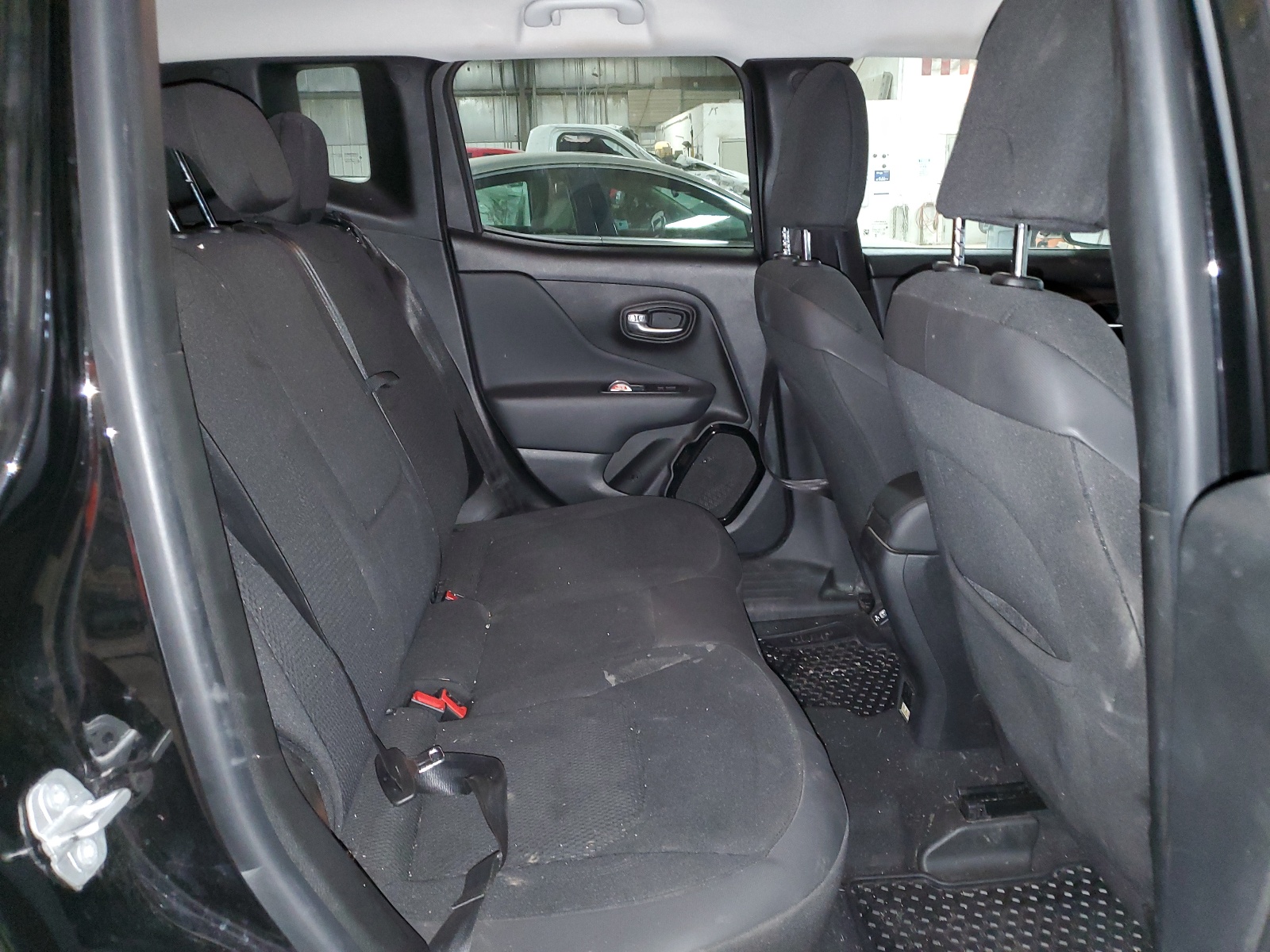 ZACCJBBB0JPH05963 2018 Jeep Renegade Latitude