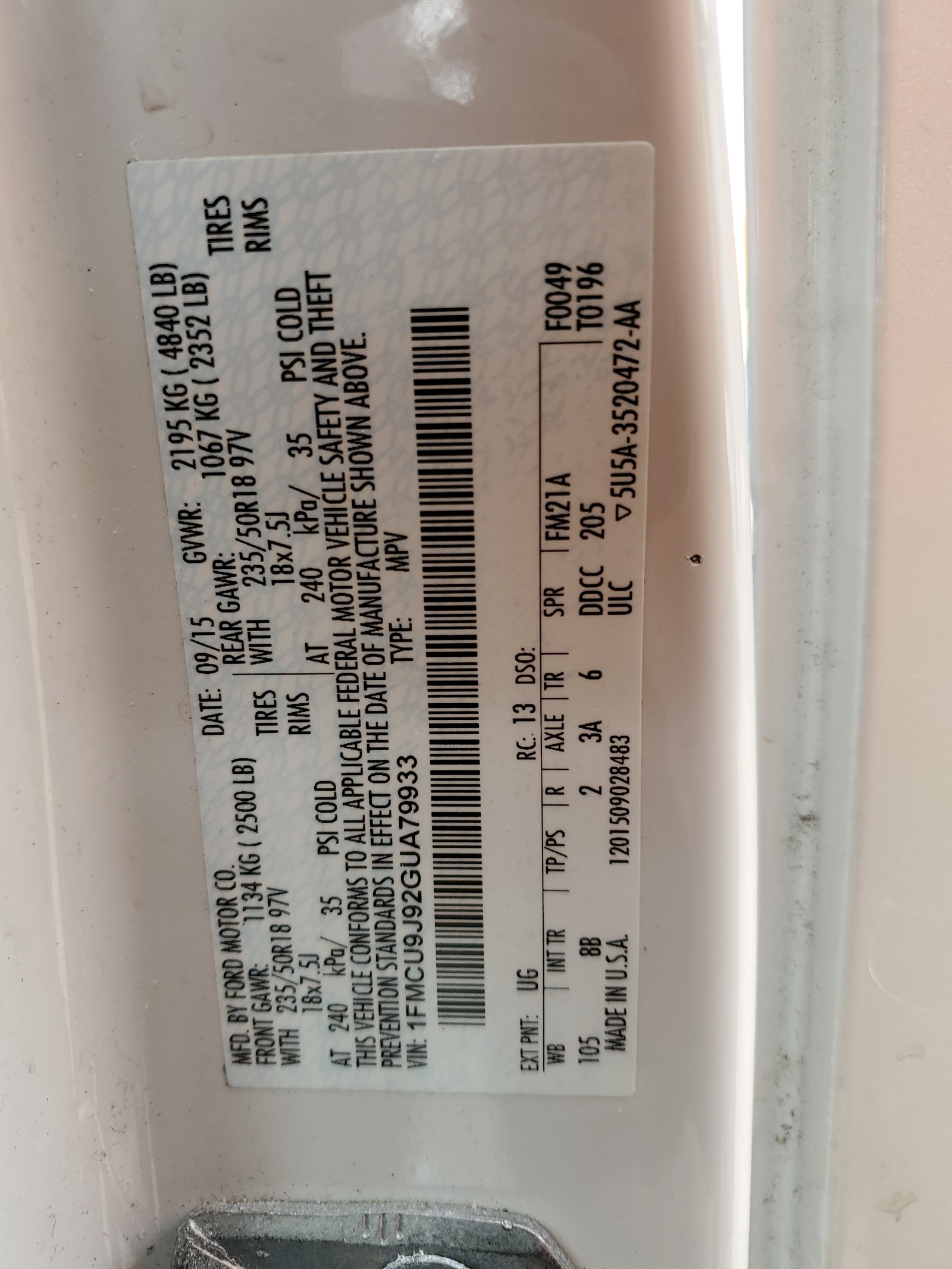 1FMCU9J92GUA79933 2016 Ford Escape Titanium