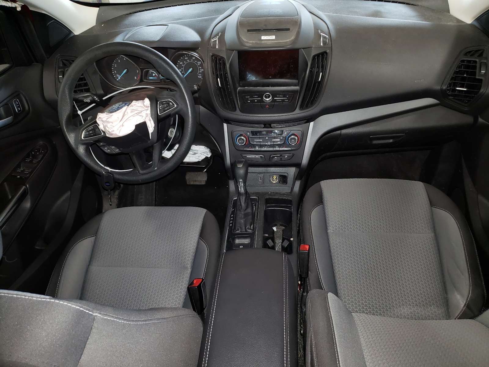 1FMCU9G90HUE23560 2017 Ford Escape Se