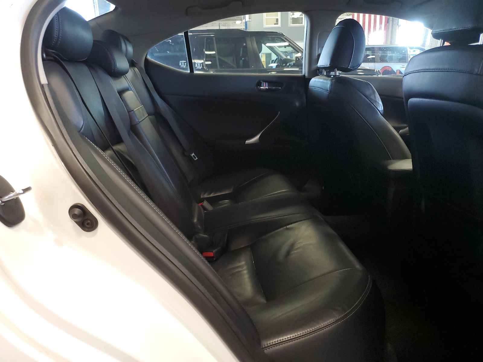 JTHCF5C25B5046109 2011 Lexus Is 250