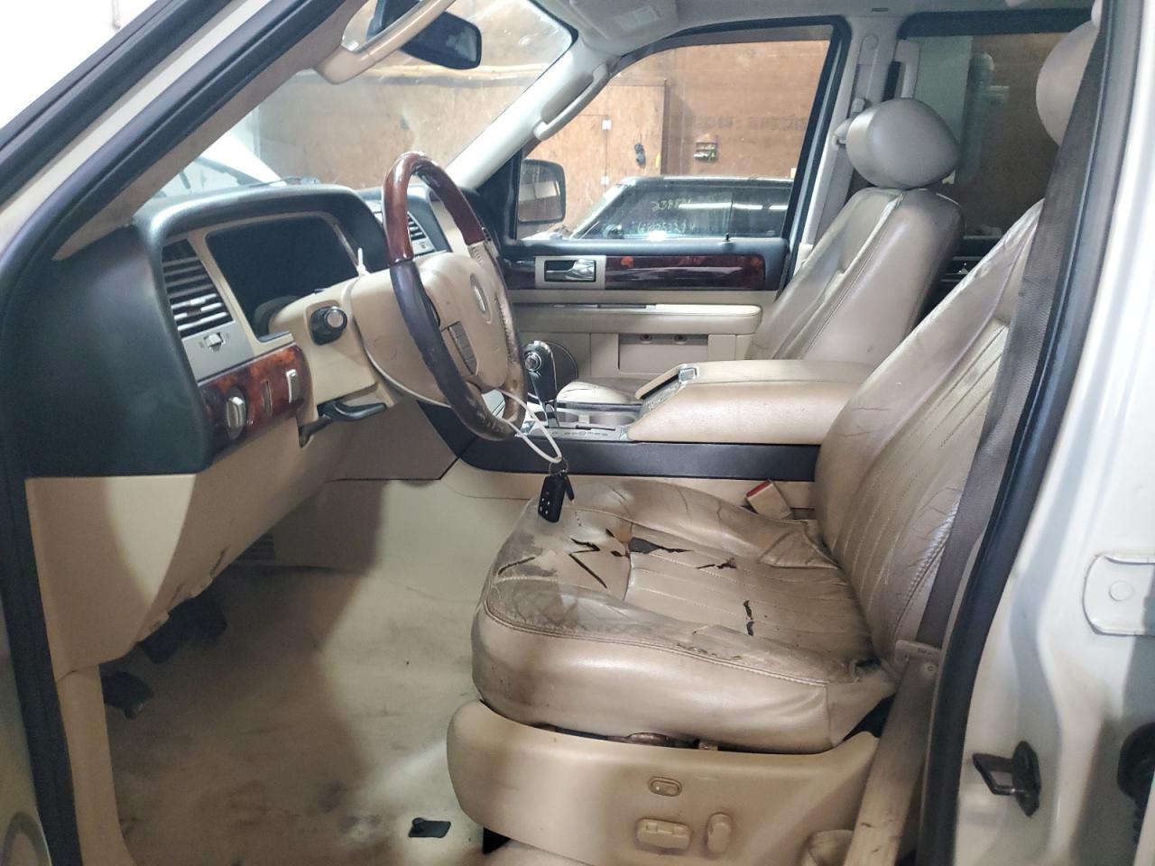2005 Lincoln Navigator VIN: 5LMFU28555LJ19347 Lot: 67631534