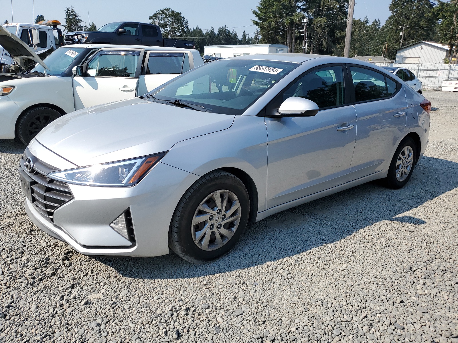 2019 Hyundai Elantra Se vin: KMHD74LF2KU814128